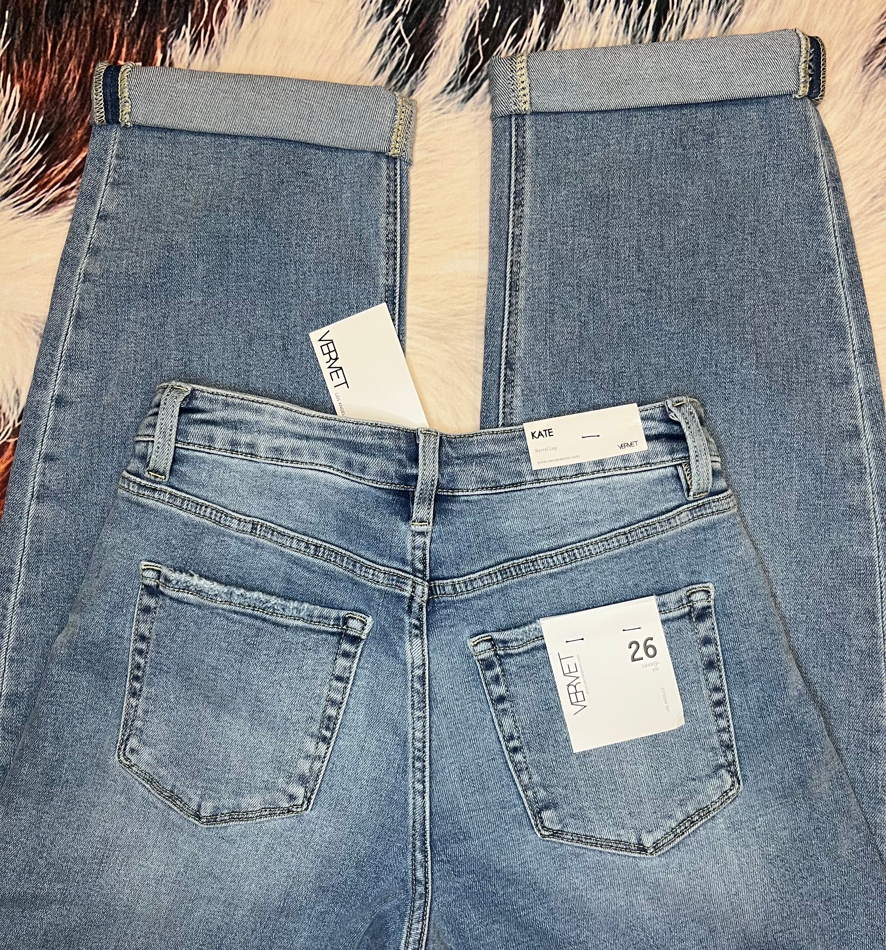 Vervet Barrel Leg Jeans